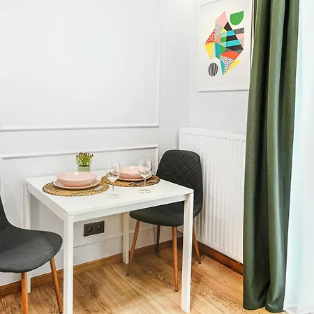 Stylowe W Centrum Apartment *