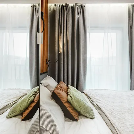 Stylowe W Centrum 公寓 *